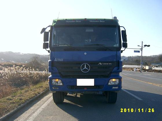 Used mercedes benz dump truck #4